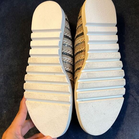 Loafer- New "New Directions" Kate
Multi Striped women's 8 - Picture 6 of 10